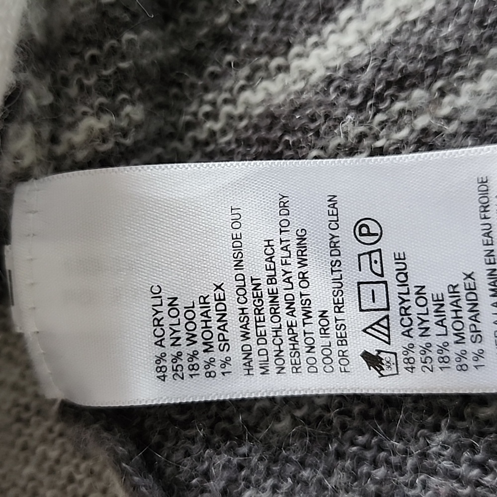 Tommy Bahama Sweater - Image 5
